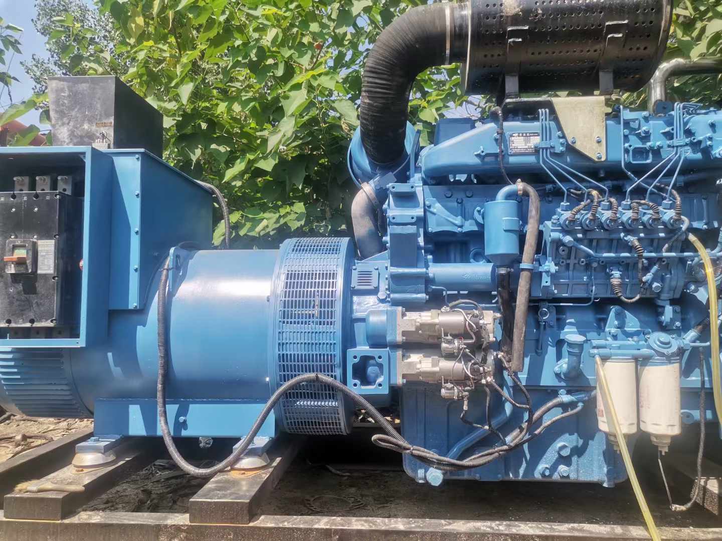 龙泉详细说明降低 800kW 柴油发电机输出电流波动的方法